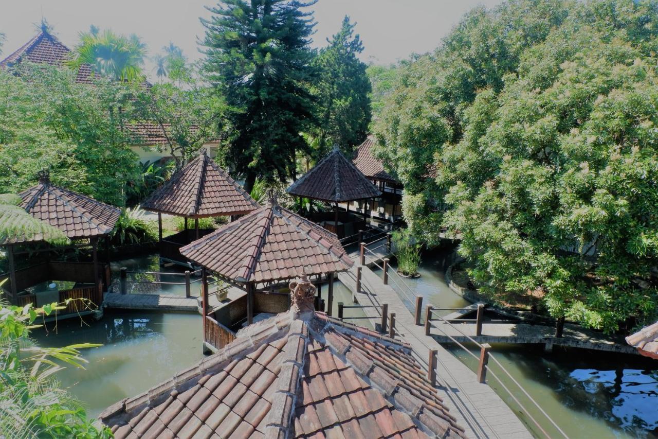 Hotel Minak Jinggo Баньюванги Экстерьер фото